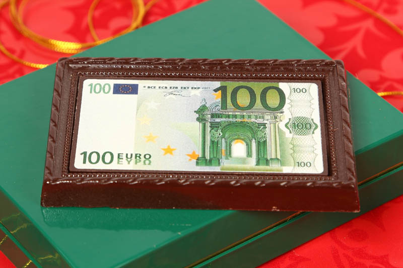 Šokolādes banknotes - 100 EUR Šokolāde Glezniņa kastītē ar magnētu, 90g