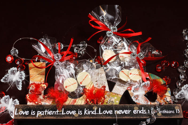 12 g - 12g 4 Promotional Chocolates in Bag with ribbon